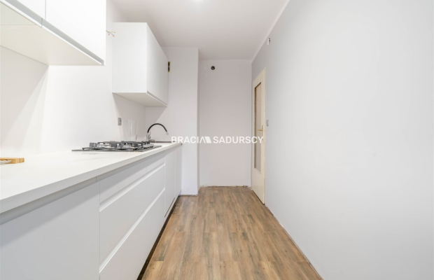 3 pokojowe os Kazimierzowskie. 