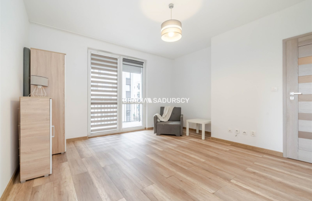 2 osobne pokoje, miejsce parkingowe, balkon