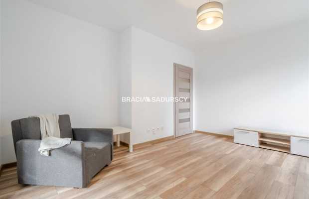 2 osobne pokoje, miejsce parkingowe, balkon