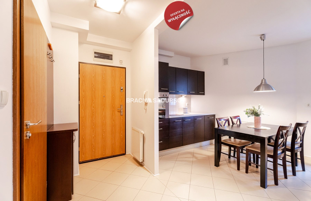 Duże 3 pokoje 79,8 m² | balkon | komórka | garaż | Wierzyńskiego | Kraków   

 Na sprzedaż przestronne mieszkanie 3-pokojowe o 