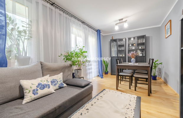 Mieszkanie 3-pokojowe z loggią.