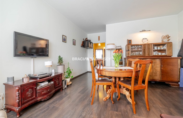 Mieszkanie z balkonem i miejscem postojowym