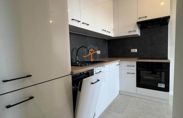 Szukasz mieszkania, które łączy nowoczesny design z doskonałą lokalizacją? To wyjątkowe, 2-pokojowe lokum o powierzchni  42 m² 