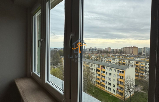 Szukasz mieszkania, które łączy nowoczesny design z doskonałą lokalizacją? To wyjątkowe, 2-pokojowe lokum o powierzchni  42 m² 