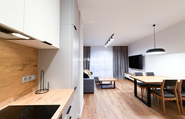 Apartament z klimatyzacją i 2 balkonami - od zaraz