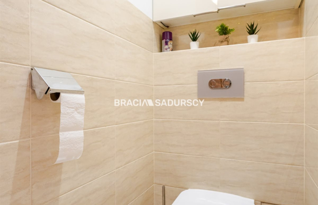 3 pok z osbną kuchnią ul. Zielińska.