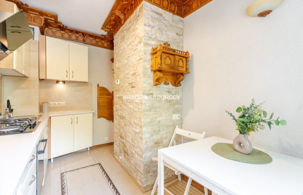 3 pok z osbną kuchnią ul. Zielińska.