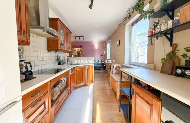 3-pok z garażem, balkon - dla rodziny