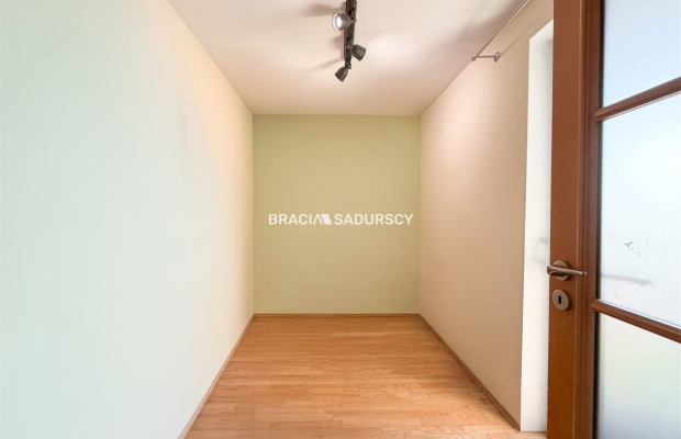 3-pok z garażem, balkon - dla rodziny