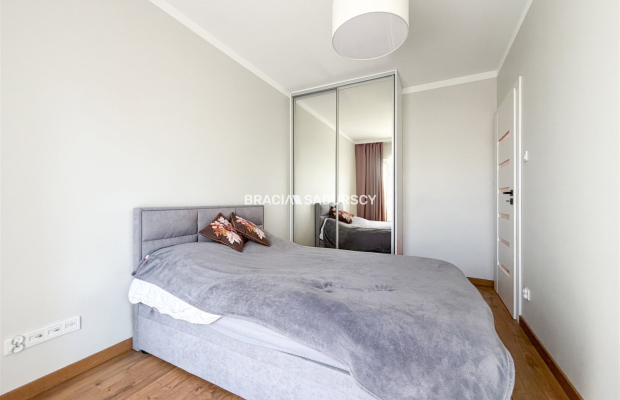 Wynajmę 3-pok z 2 balkonami, umeblowane - od zaraz