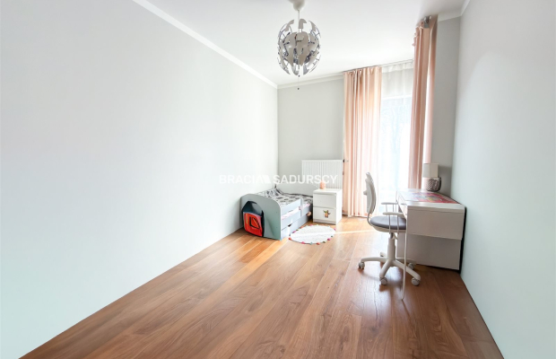 Wynajmę 3-pok z 2 balkonami, umeblowane - od zaraz