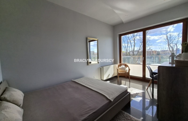 2 pok z dużym balkonem ul. Rakowicka 