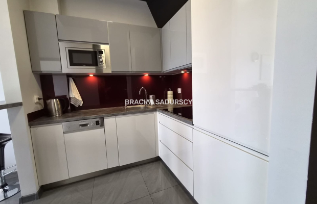 2 pok z dużym balkonem ul. Rakowicka 