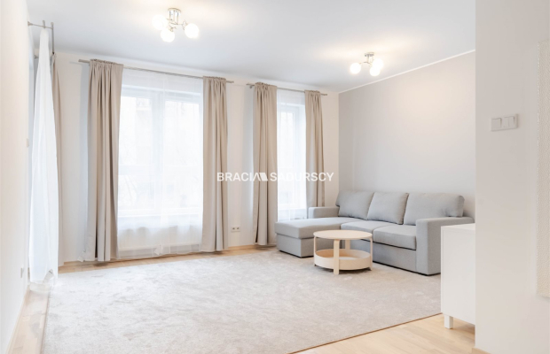 Grzegórzki, kawalerka , pierwszy najem!!!