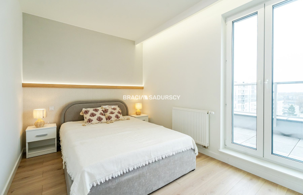 Pierwszy najem| Balkon| Miejsce postojowe 