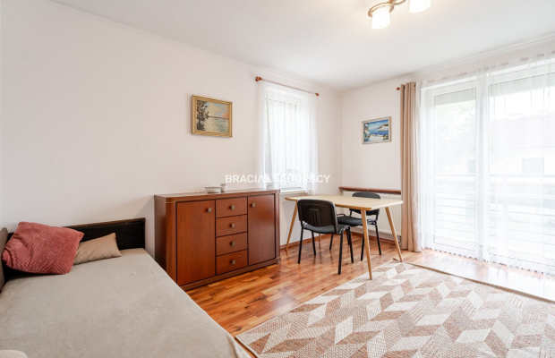 Do wynajęcia jasne i przestronne 2-pokojowe mieszkanie - Prądnik Czerwony, ul. Nuszkiewicza   

 Oferujemy na wynajem atrakcyjn