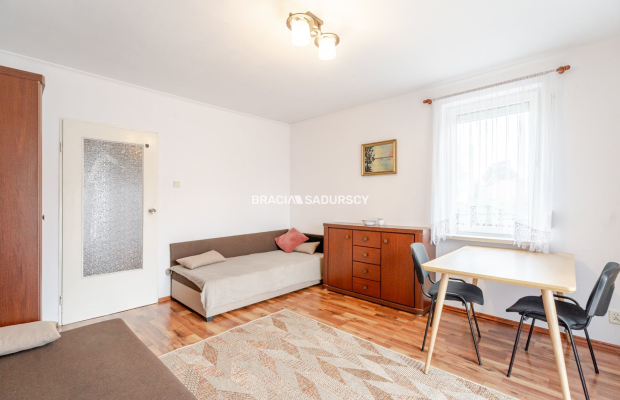 Do wynajęcia jasne i przestronne 2-pokojowe mieszkanie - Prądnik Czerwony, ul. Nuszkiewicza   

 Oferujemy na wynajem atrakcyjn