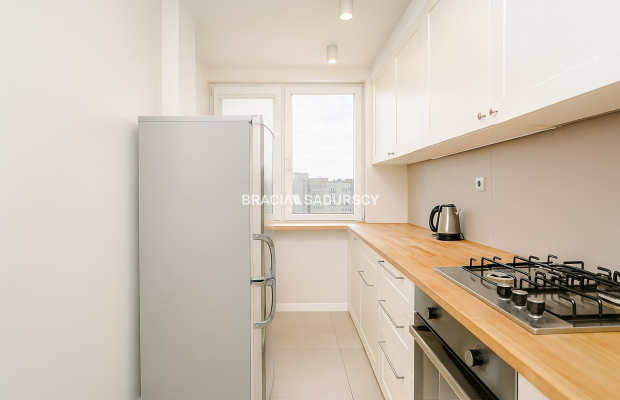 2 pok mieszkanie przy DH Wanda!