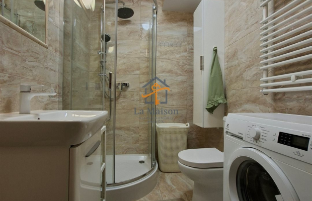 Śródmieście. 2 pokoje z garażem.Wysoki standard.