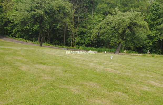  Gospodarstwo około 2 ha w Łazanach gm.Biskupice