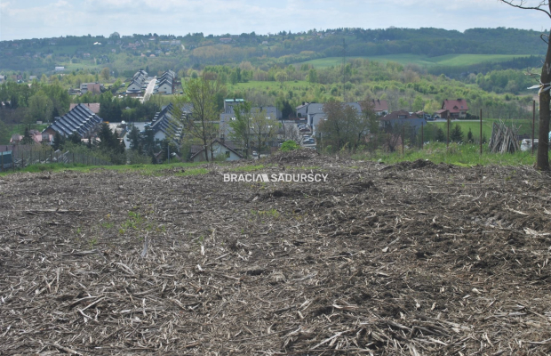 Działk MN2 przy ul. Magnoliowej w Wieliczce.