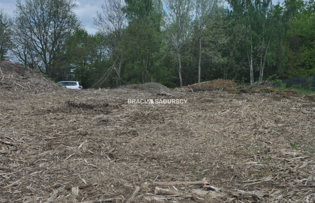 Działk MN2 przy ul. Magnoliowej w Wieliczce.
