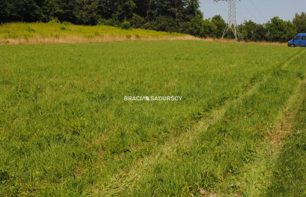 Duża działka budowlana w Kryspinowie.