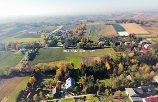 Wolnostojący dom ok. 600 m2