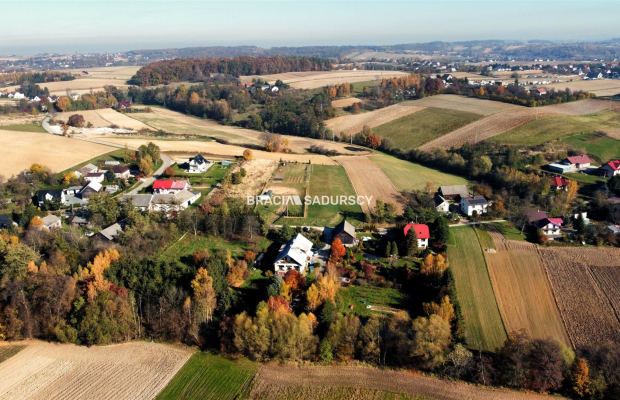 Wolnostojący dom ok. 600 m2