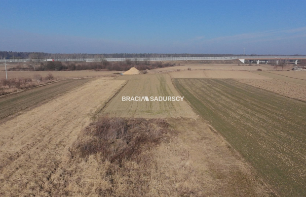 Na sprzedaż działka budowlana 77arów!!