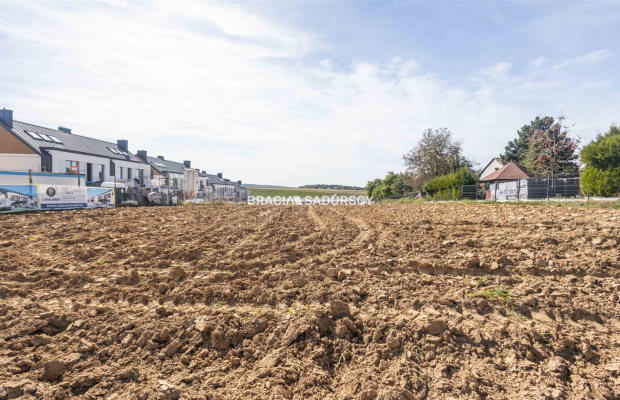 Działka budowlano-usługowa Zalesie!