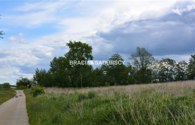 Działka budowlano-rolna o pow.: 1519 m2