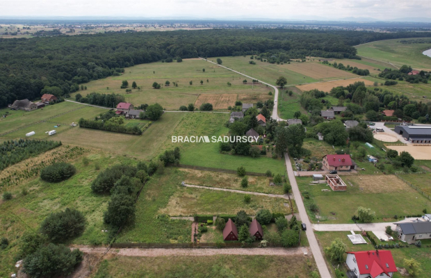 Działka budowlana w sielskim zakątku !