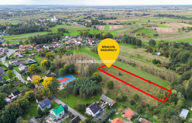 działkę budowlaną w Bratucicach