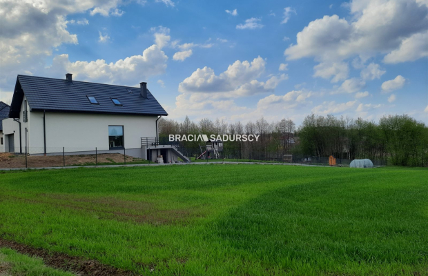 na sprzedaż działkę o powierzchni 2900 m2