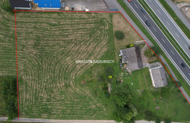 Działka usług komercyjnych w Głogoczowie gm. Myślenice    

   
Oferujemy do sprzedaży atrakcyjną działkę usługową o powierzchn