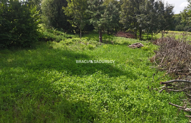 Działka budowlana o powierzchni 30 arów w Brodach