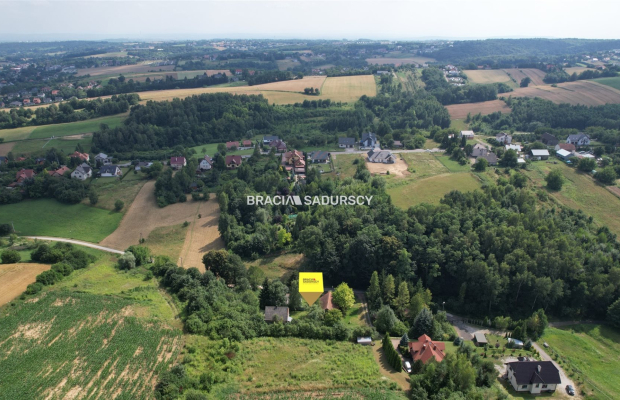 15 arowa  działka budowlana w Michałowicach