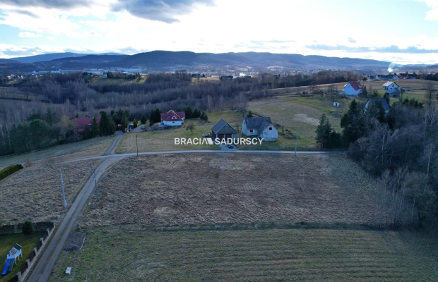 Działka z możliwościa podziału na mniejsze