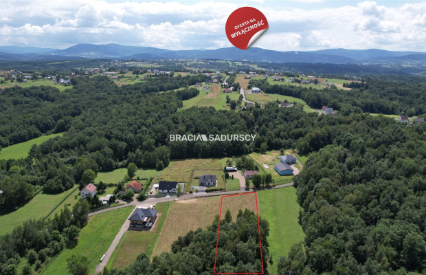 Klimatyczna działka budowlano-leśna w Sieprawiu