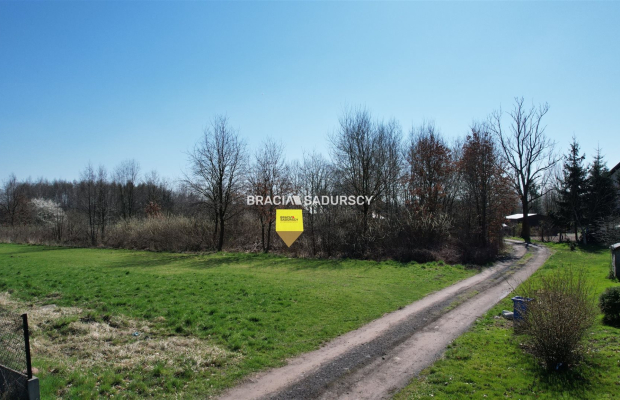 Działka budowlana 17 arów w Wołowicach!