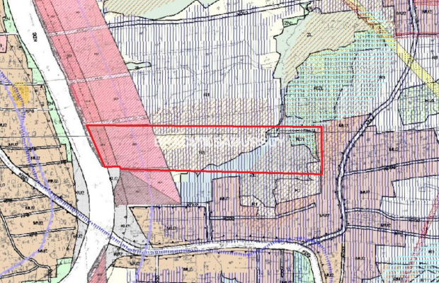 Działka komercyjna przy krajowej siódemce 