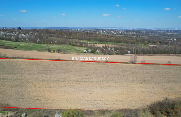Działka komercyjna przy krajowej siódemce 