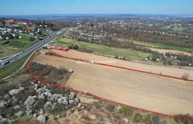 Działka komercyjna przy krajowej siódemce 