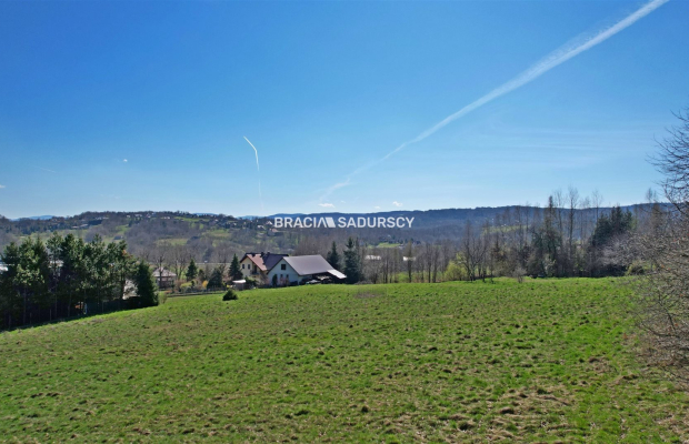 Widokowa działka budowlana w Głogoczowie
