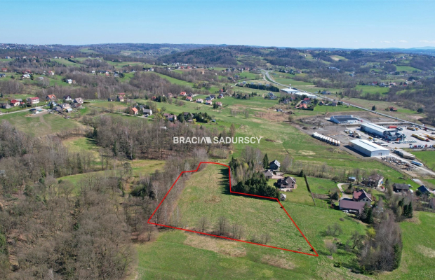 Widokowa działka budowlana w Głogoczowie