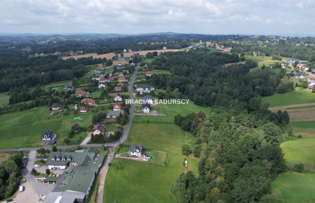 Działka budowlano-leśna. Siepraw.