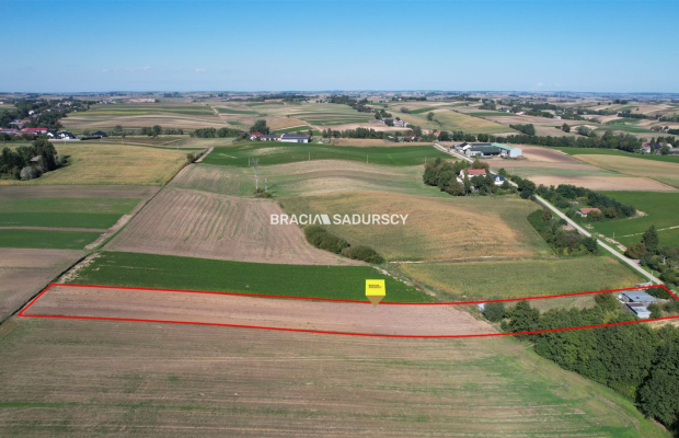 Gunów - Wilków działka o pow. 0,77 ha! 
 
Działka o powierzchni 0,77 ha   położona w miejscowości Gunów-Wilków gm. Kazimierza W