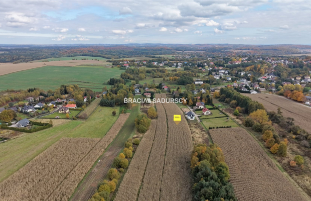Działka budowlano - rolna w Nowej Górze gm. Krzeszowice     

      

   Oferujemy na sprzedaż działkę budowlano-rolną położoną