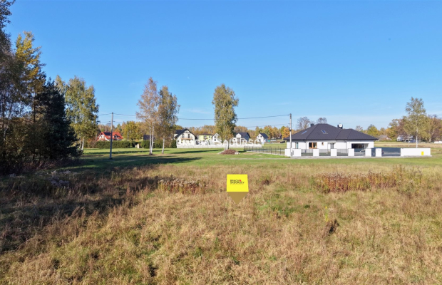 Działka budowlana o powierzchni  44 arów  położona w  Buczkowie, gmina Rzezawa, powiat bocheński  - idealna enklawa do budowy d